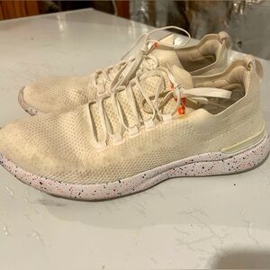 APL Techloom Breeze Size 9